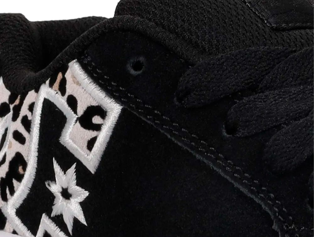 Zapatilla Dc Court Graffik Sue Mujer Negro