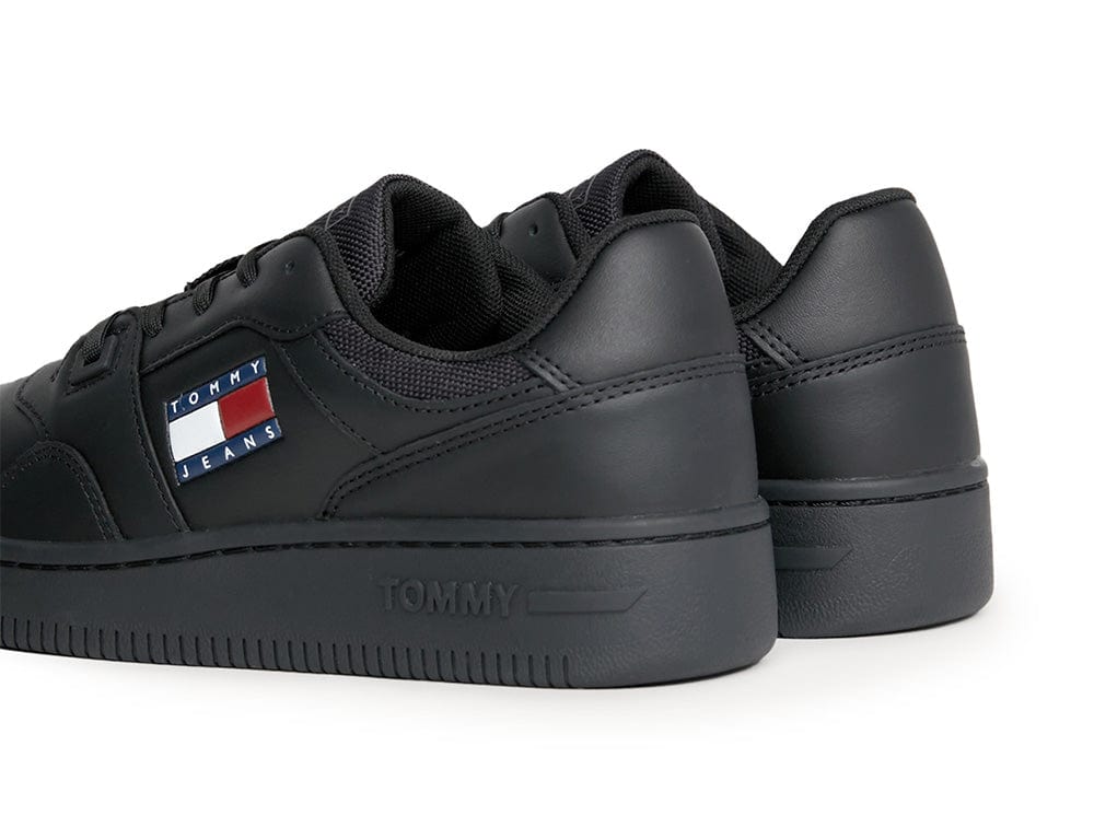 Zapatilla Tommy  Retro Basket Ess Triple Mujer Negro